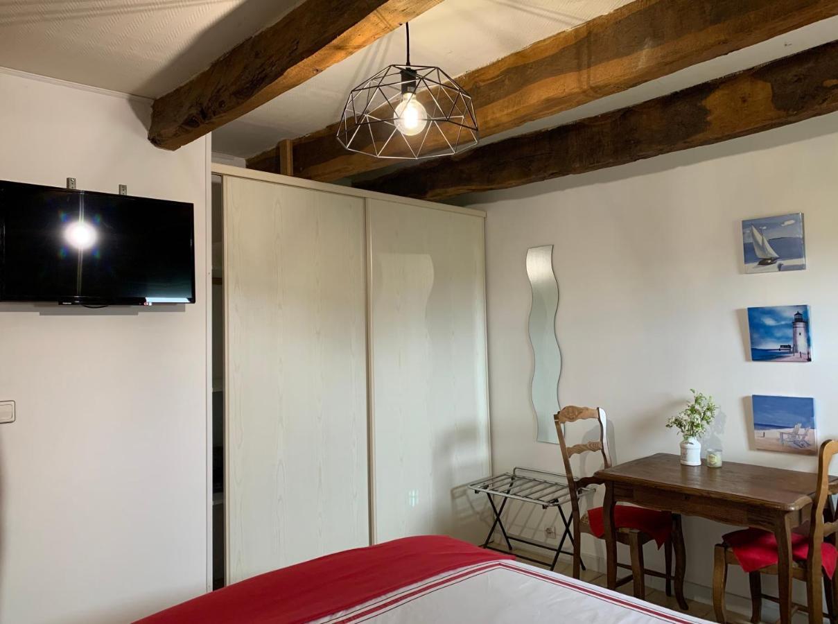 Bed & Breakfast D'hotes Du Manoir Du Salmon
