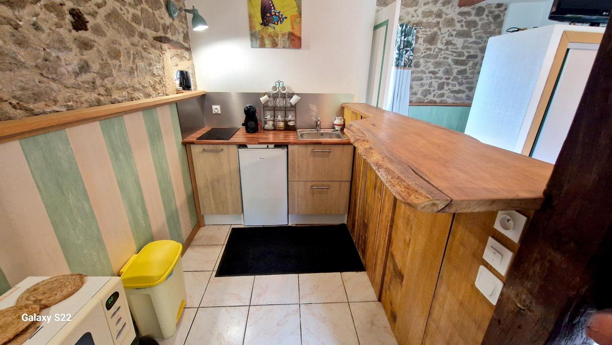 D'hotes Du Manoir Du Salmon Bed & Breakfast