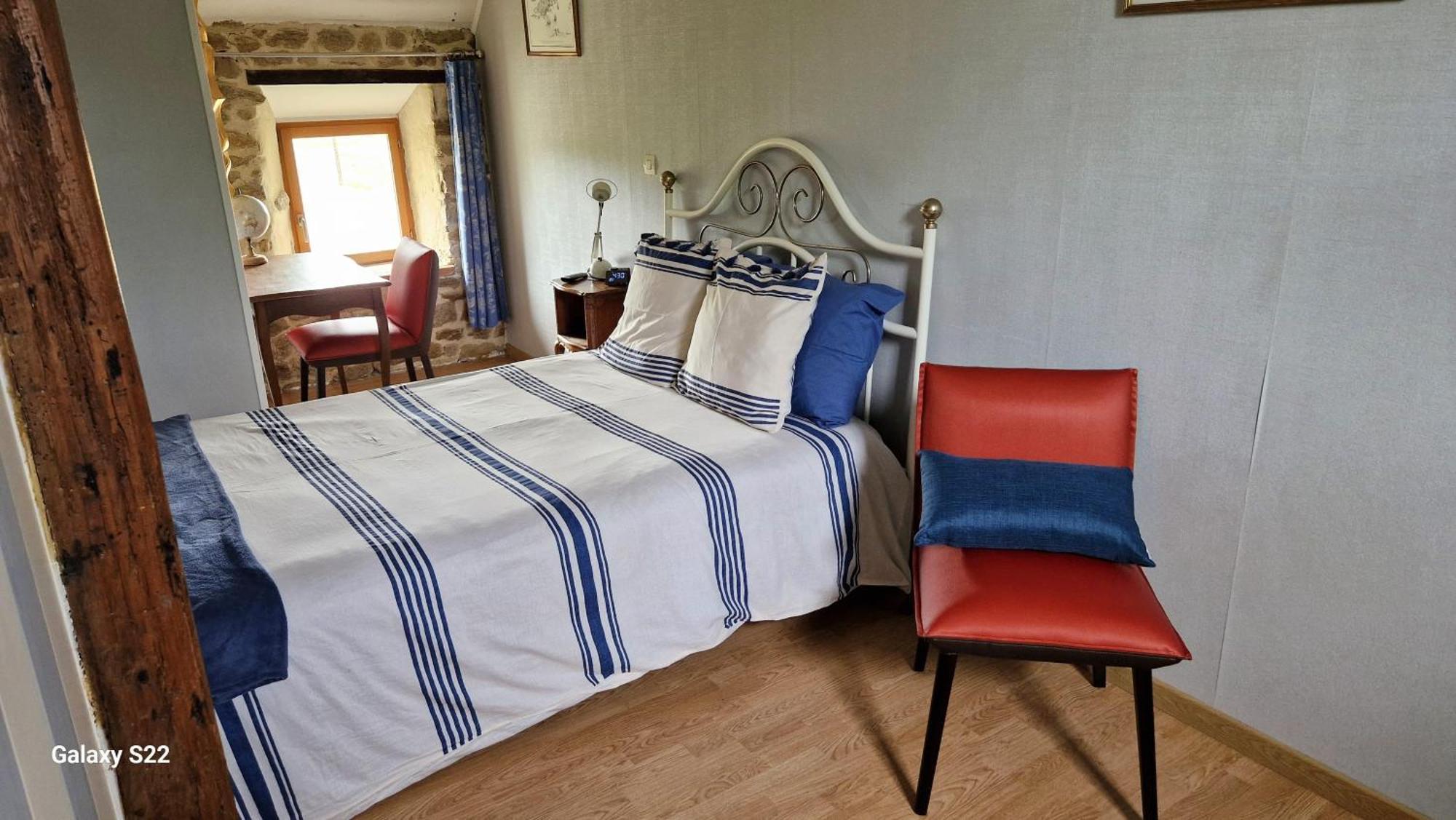 Alojamento de Acomodação e Pequeno-almoço D'hôtes Du Manoir Du Salmon 3*